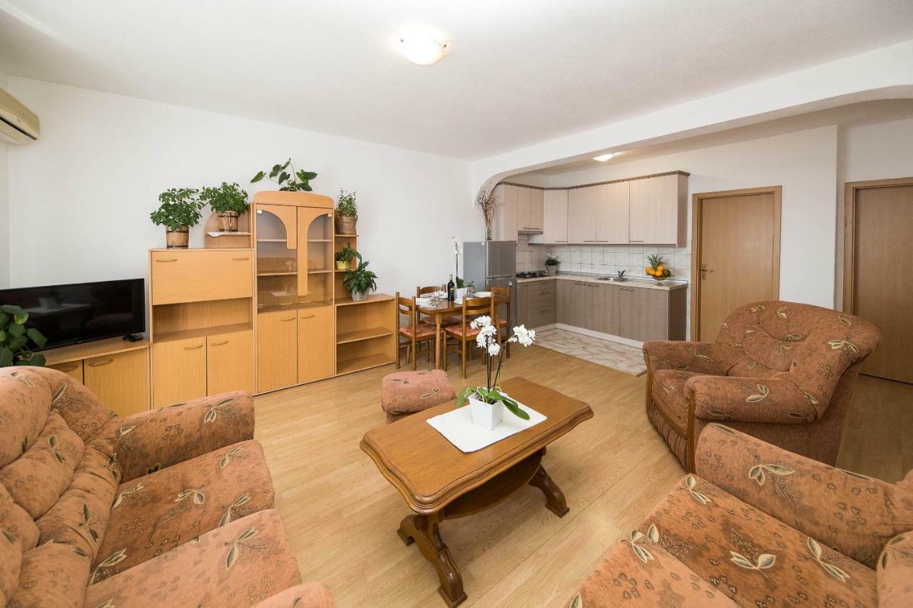 Apartmani Jordanka Crikvenica Exterior photo